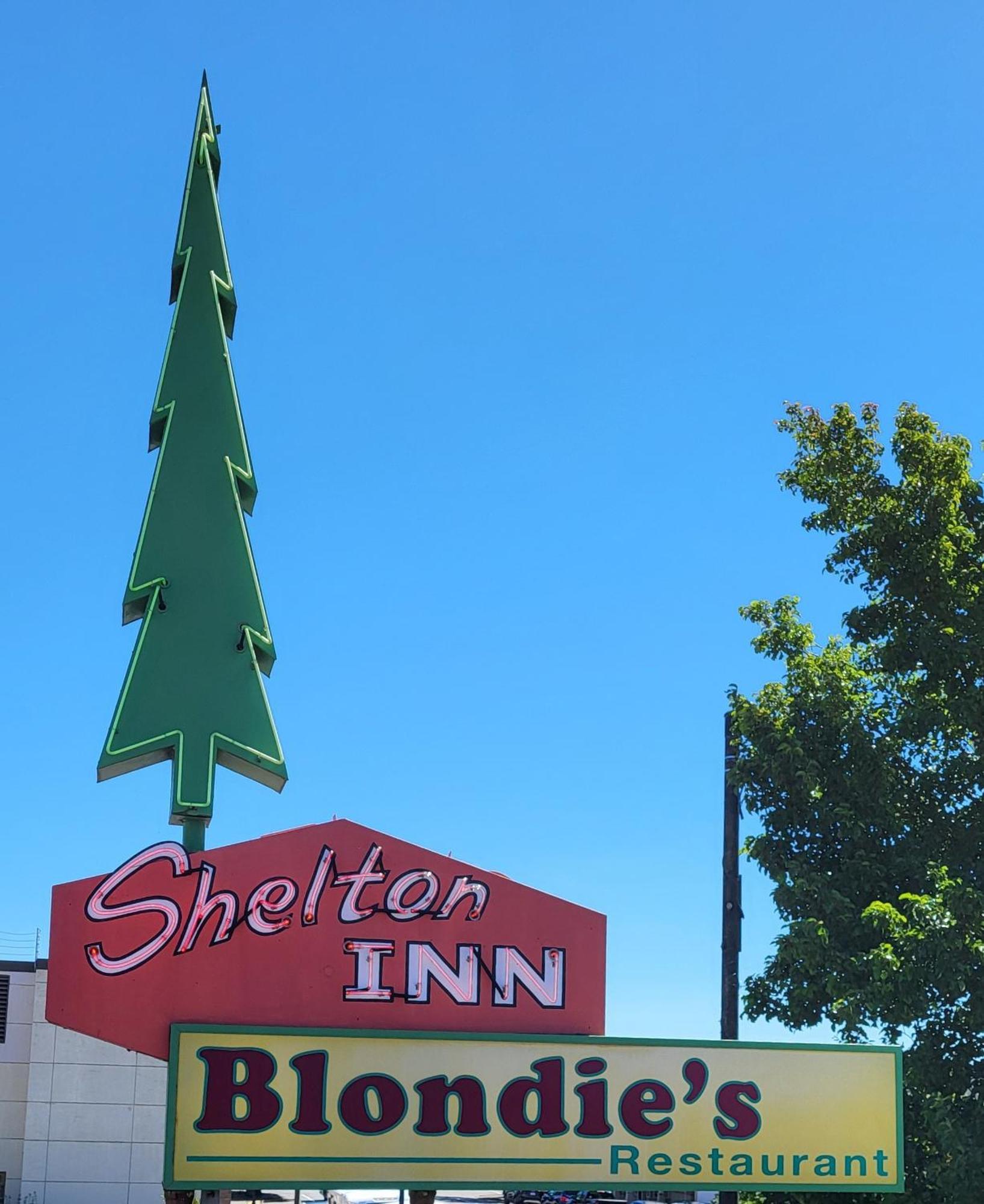 Shelton Inn Buitenkant foto